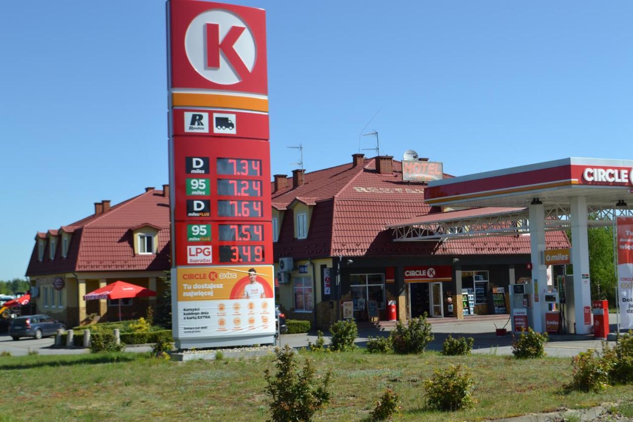 Hotel I Restauracja Jaskolka Alojzow Exterior foto